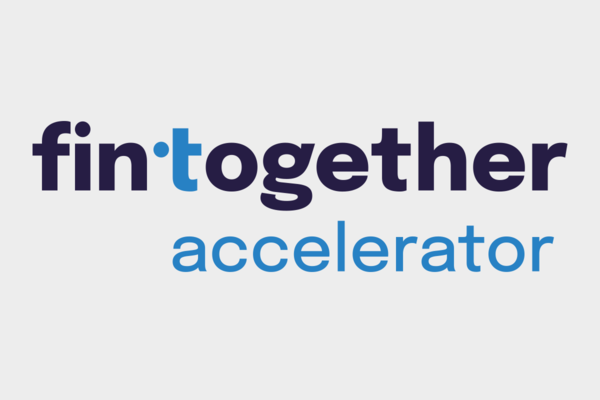 Logo Fintogether Accelerator. Hell- und dunkelblaue Schrift auf grauem Hintergrund.