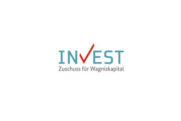 Logo Förderprogramm INVEST - Zuschuss für Wagniskapital. Blaue Schrift auf weißem Hintergrund.